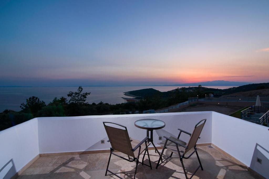 Mare Pedra Villas Skala Marion Exterior photo